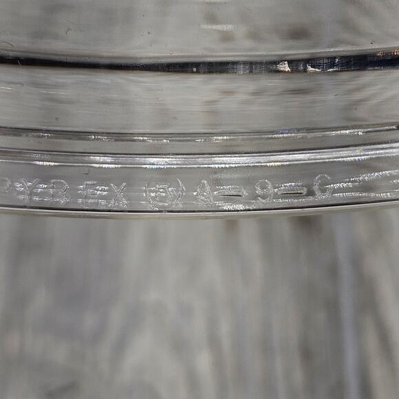 Vintage Corning Ware La Marjolaine A-2-B 2L Casserole Dish w/Lid Vegetable Patte - Picture 4 of 11